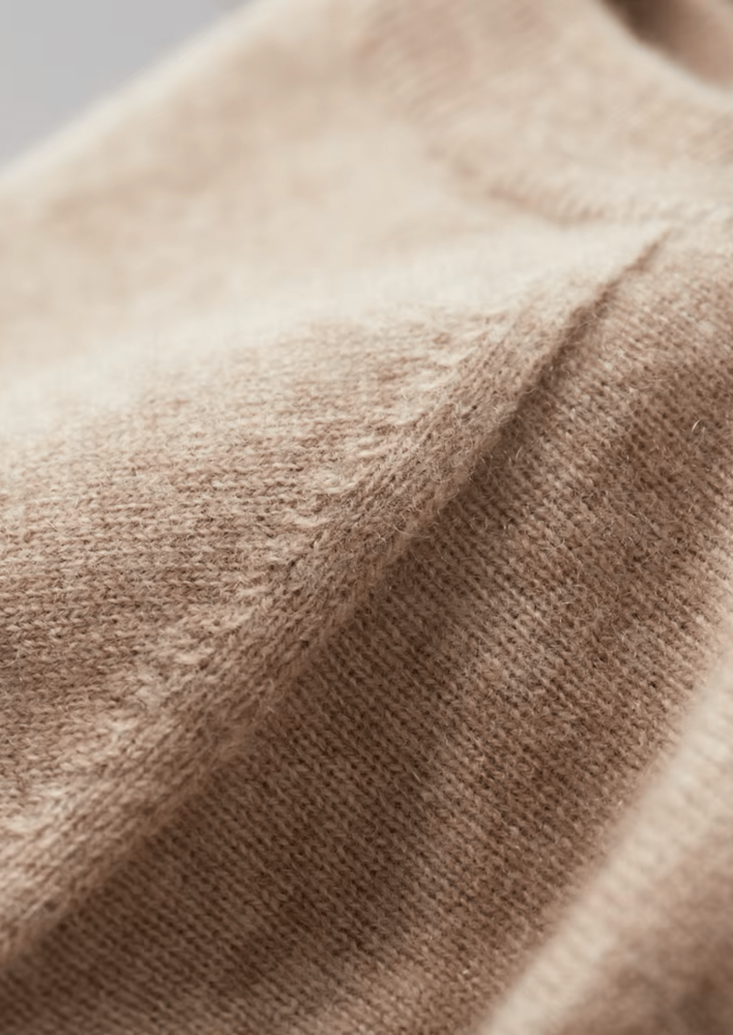 PREMIUM CASHMERE CLASSIC CREWNECK T - SHIRT - Derada
