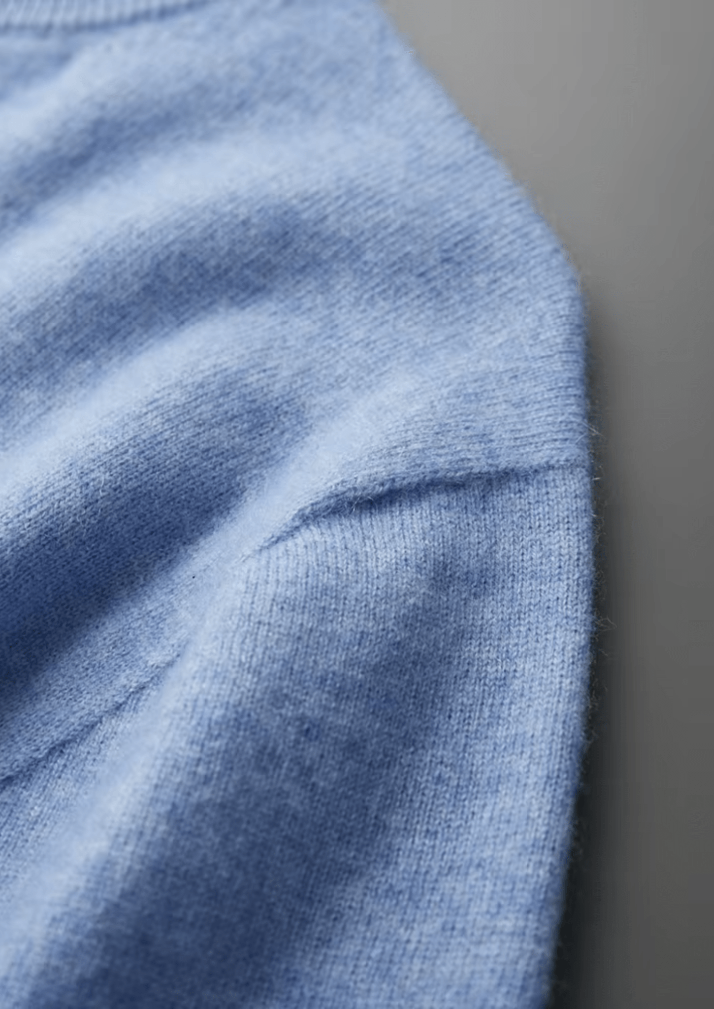 PREMIUM CASHMERE MOCK NECK T - SHIRT - Derada